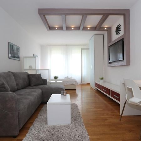 New Belgrade Apartment Belville, Parking 5 Evra Dan Exterior foto